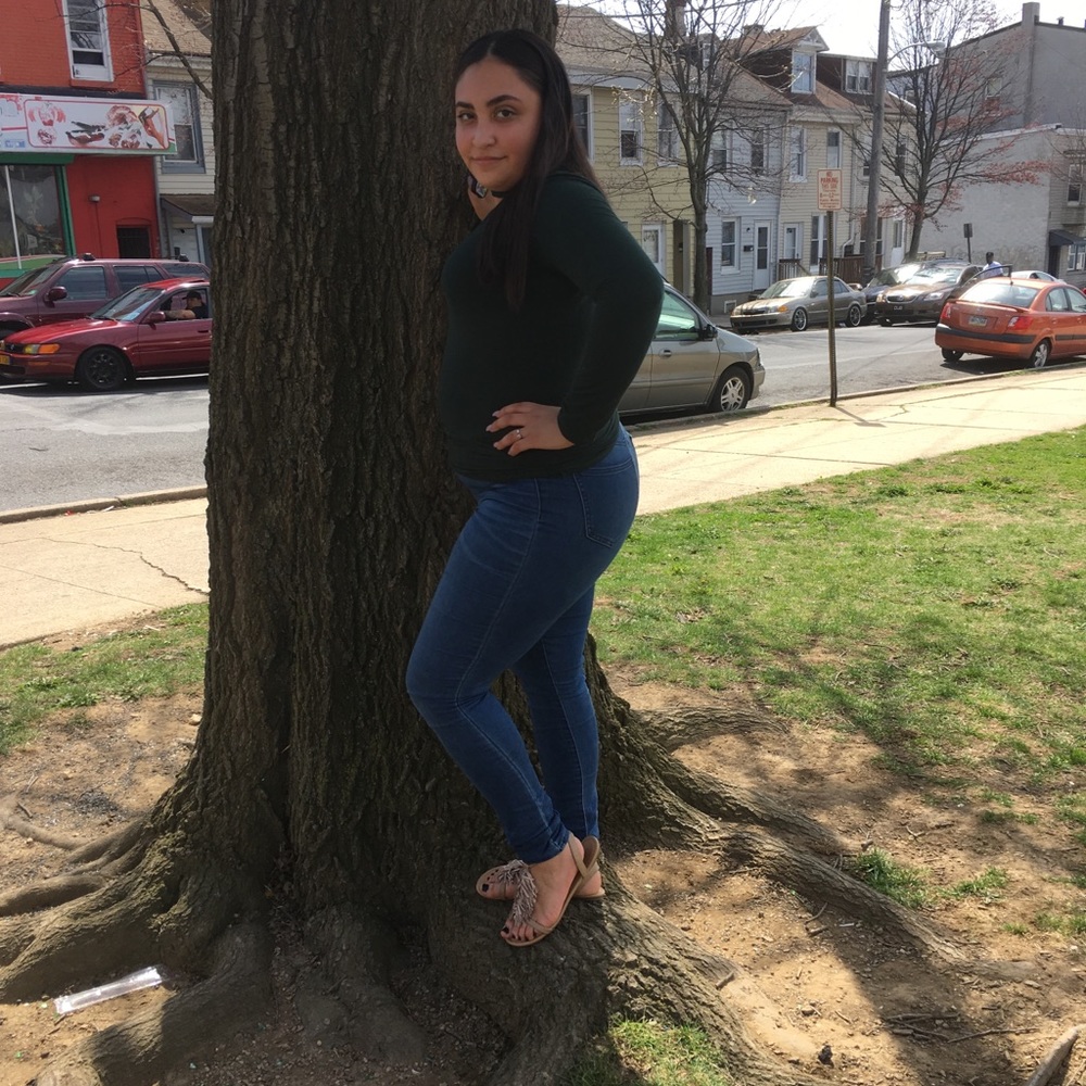 Meet your Posher, Gisel